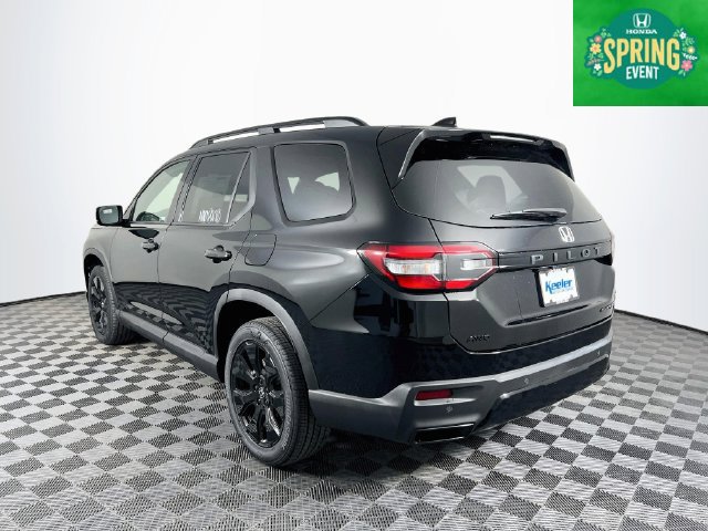 New 2026 Honda Pilot Black Edition image 4