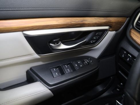 Used 2022 Honda CR-V Touring image 30