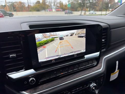 New 2026 GMC Sierra 1500 SLT w/ SLT Premium Package image 18