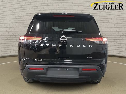 Certified 2025 Nissan Pathfinder S AWD/4WD image 6