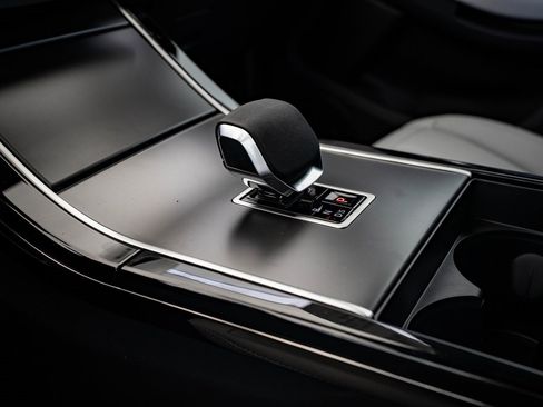 New 2026 Land Rover Range Rover Evoque S image 37