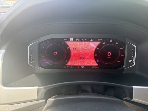 Used 2022 Volkswagen Atlas Cross Sport SEL Premium R-Line image 25