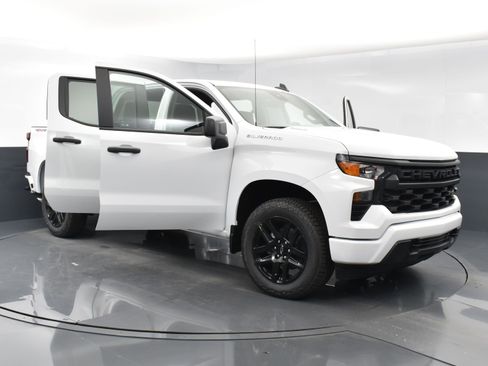 Used 2025 Chevrolet Silverado 1500 Custom w/ Turbomax Blackout Package image 25