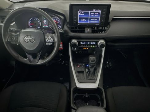 Used 2022 Toyota RAV4 LE image 26