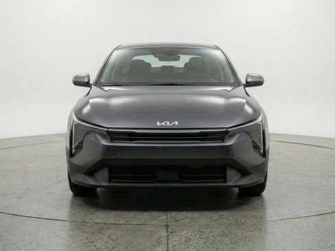 Used 2025 Kia K4 LXS image 2