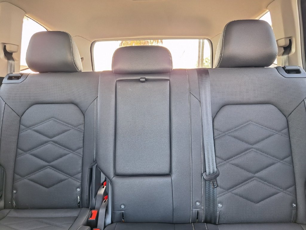Used 2026 Volkswagen Atlas SE FWD image 23