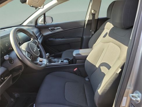 Certified 2024 Kia Sportage LX FWD image 16
