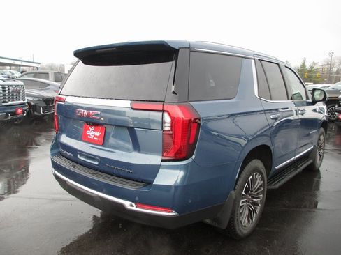 Used 2025 GMC Yukon Elevation w/ Elevation Premium Package image 6