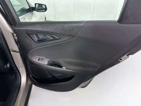 Used 2022 Chevrolet Malibu RS FWD image 28