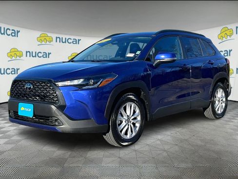 Used 2023 Toyota Corolla Cross LE image 3