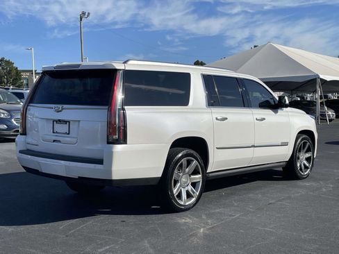 Used 2016 Cadillac Escalade ESV Premium AWD/4WD image 7