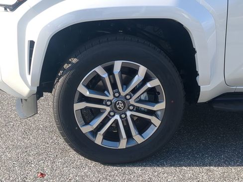 Used 2026 Toyota 4Runner Limited image 19