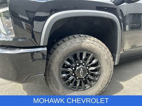 Used 2022 Chevrolet Silverado 2500 LT w/ Midnight Edition AWD/4WD image 33