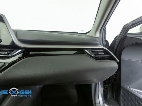 Used 2021 Toyota C-HR LE FWD image 40