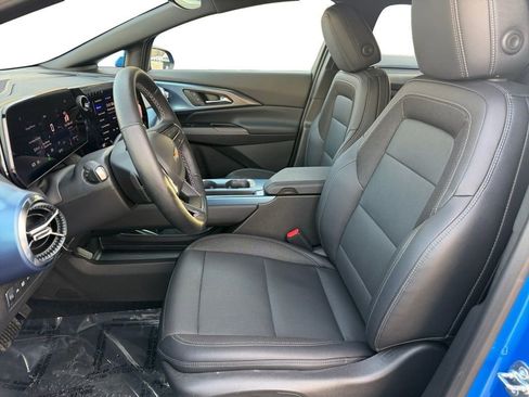 Used 2024 Chevrolet Equinox EV LT w/ LPO, All-Weather Mat Package image 20