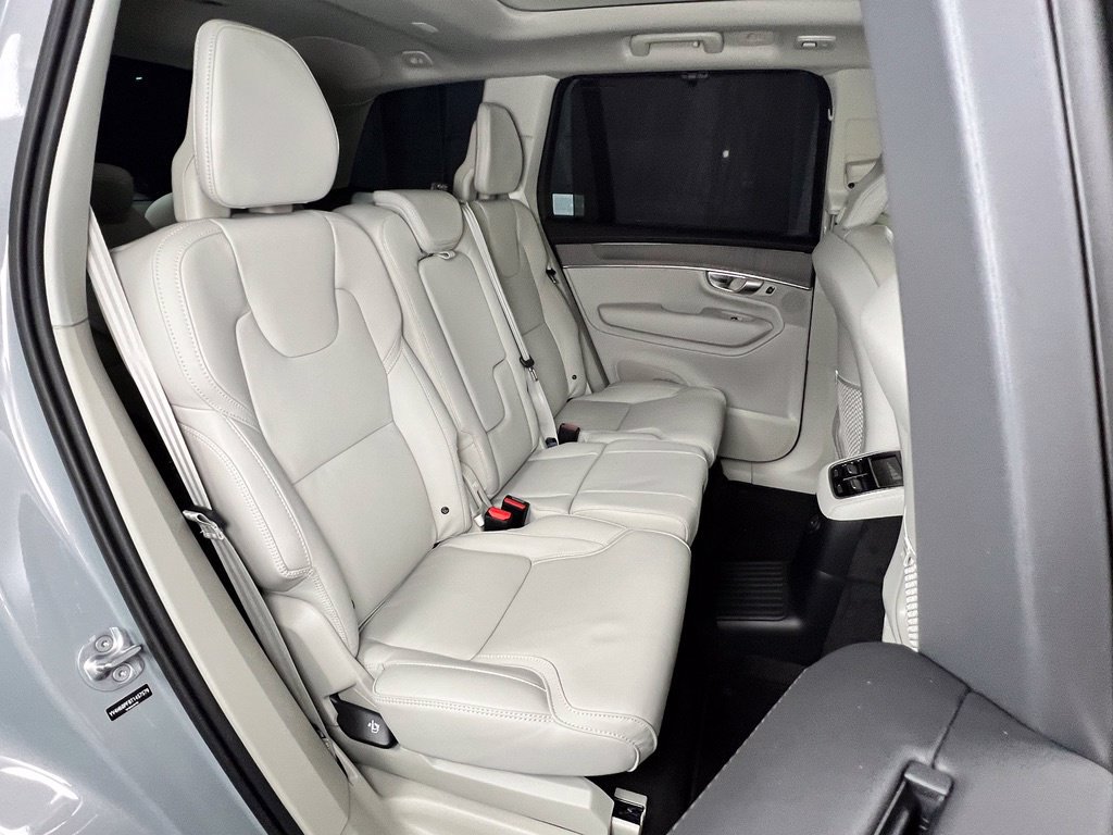 Used 2026 Volvo XC90 T8 Ultra w/ Protection Package Premier AWD/4WD image 18