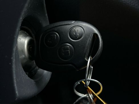 Used 2011 Ford Transit Connect XLT Premium image 21