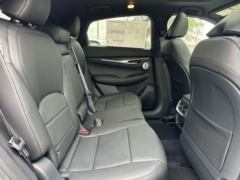 New 2025 INFINITI QX55 Essential w/ Accent Package image 8