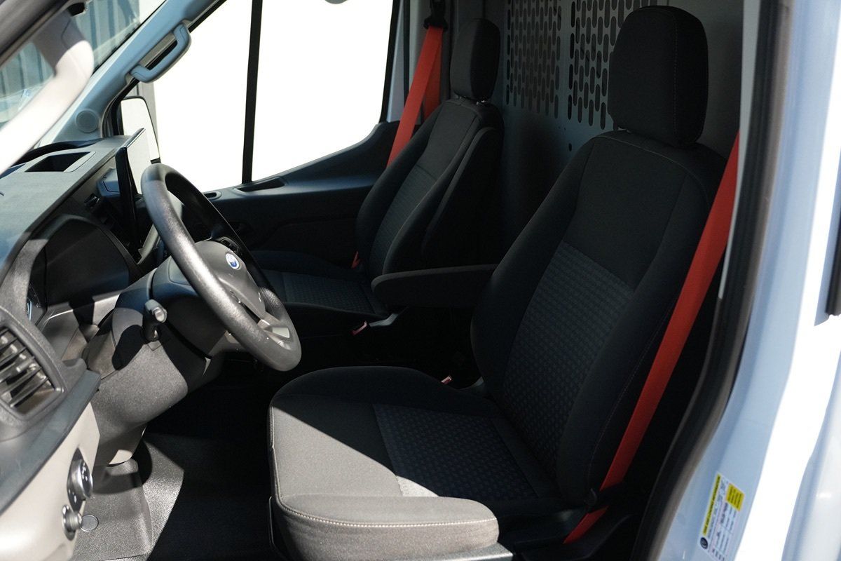 Used 2023 Ford E-Transit Medium Roof RWD image 12