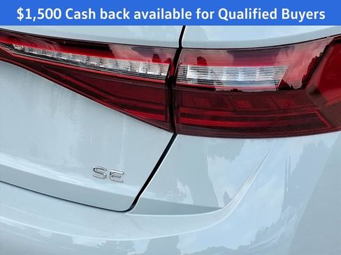 New 2025 Volkswagen Jetta SE image 8