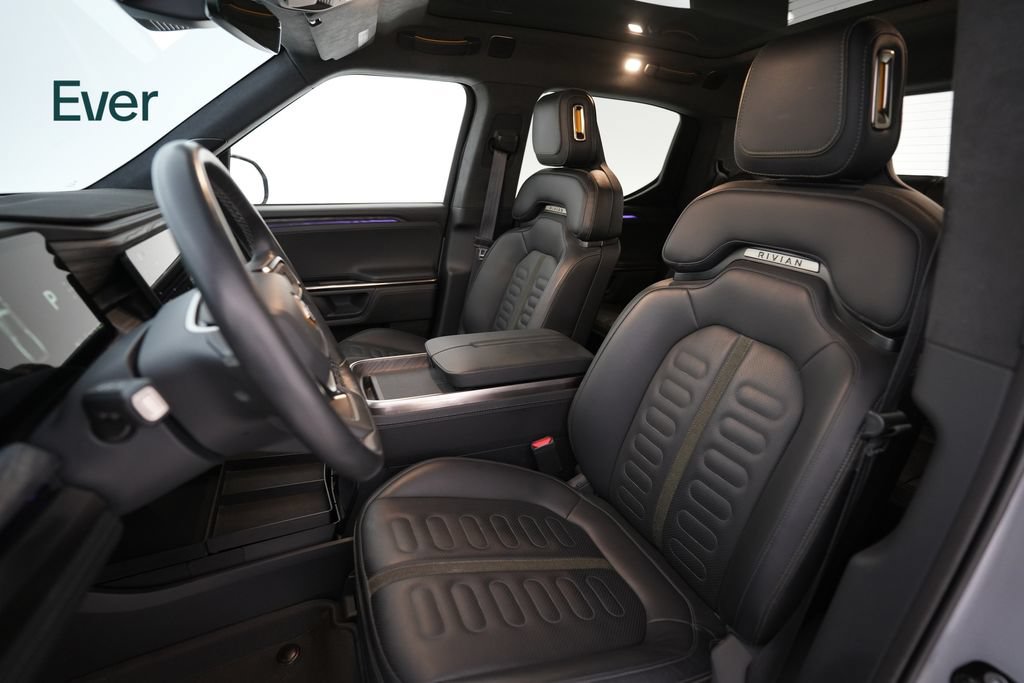 Used 2022 Rivian R1T Adventure AWD/4WD image 4