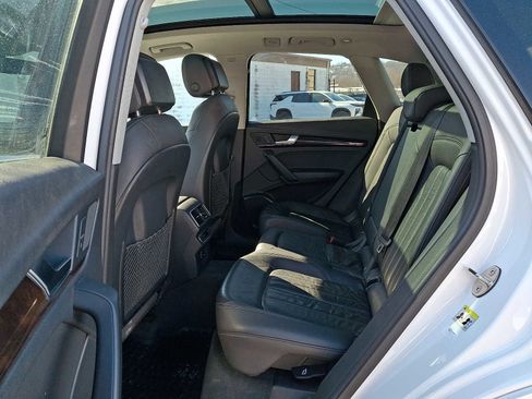 Used 2019 Audi Q5 2.0T Premium w/ Convenience Package image 10