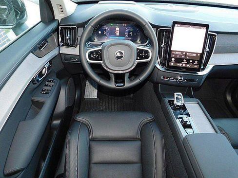New 2026 Volvo XC90 T8 Ultra w/ Protection Package Premier AWD/4WD image 5