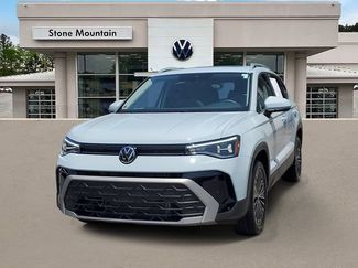 Used 2025 Volkswagen Taos SE w/ Panoramic Sunroof Package FWD 360° Tour