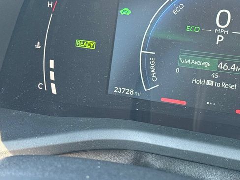 Used 2025 Toyota Camry LE FWD image 41