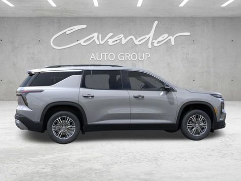 New 2026 Chevrolet Traverse LT image 5