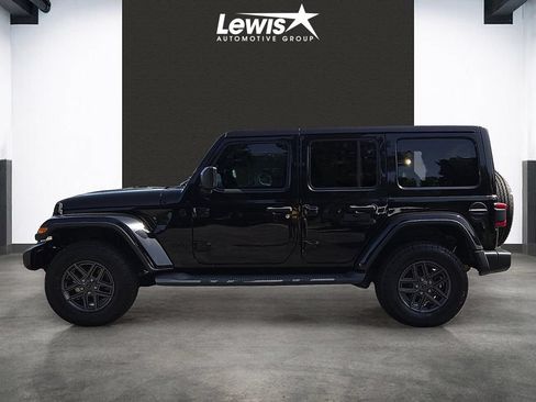Used 2020 Jeep Wrangler Unlimited Sahara AWD/4WD image 3