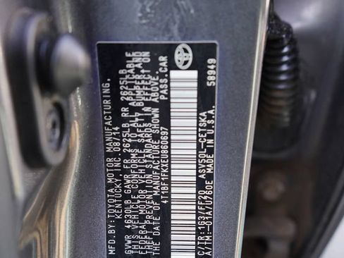 Used 2014 Toyota Camry SE FWD image 8