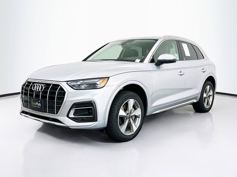 Used 2023 Audi Q5 2.0T Premium Plus w/ Premium Plus Package AWD/4WD image 3