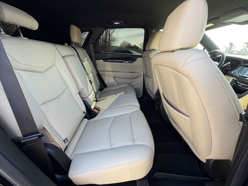 Used 2019 Cadillac XT5 AWD image 31