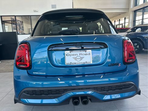 Used 2023 MINI Cooper S FWD image 6