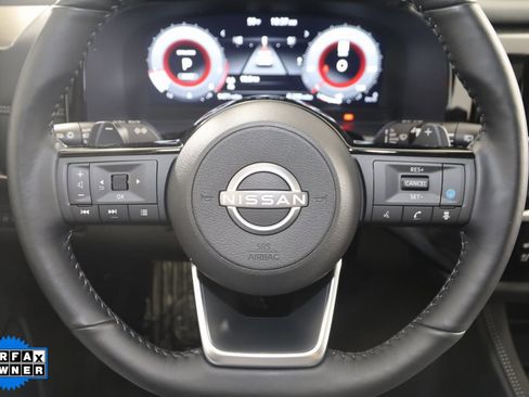 Used 2024 Nissan Pathfinder Platinum w/ Cargo Package image 38