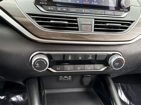 Used 2023 Nissan Altima 2.5 SV image 17