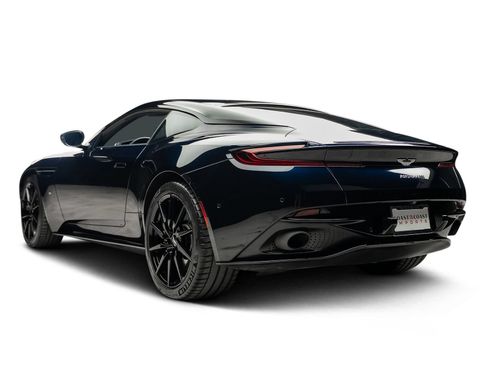 Used 2017 Aston Martin DB11 V12 RWD image 10