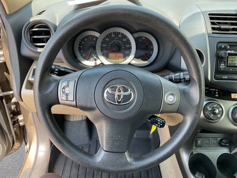 Used 2012 Toyota RAV4 4WD w/ Value Pkg image 17