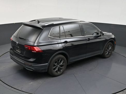 Used 2024 Volkswagen Tiguan SE FWD image 16