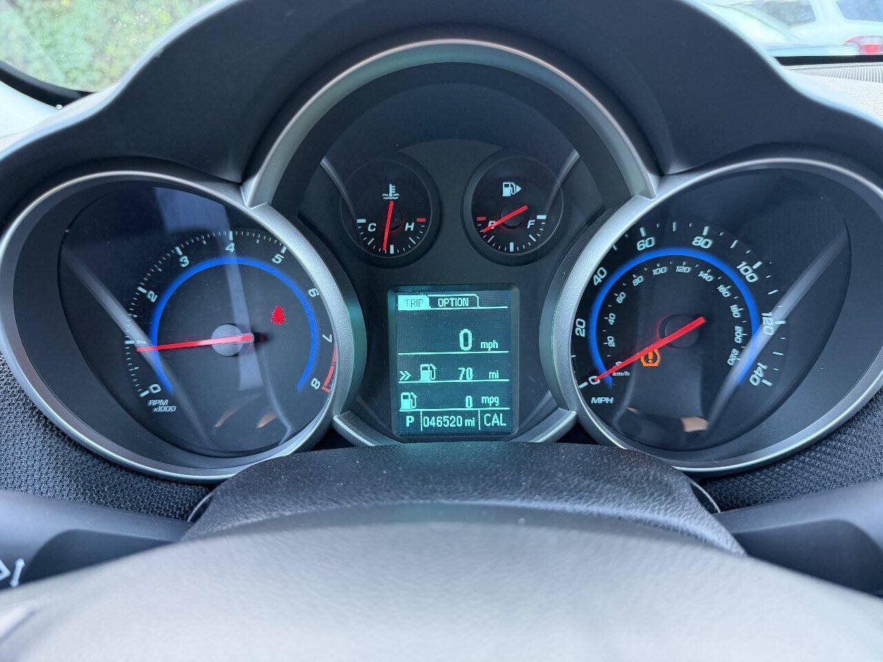 Used 2016 Chevrolet Cruze LT w/ Technology Package FWD image 17