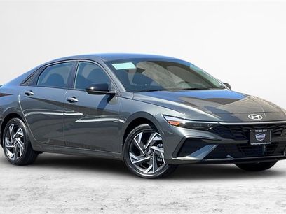 New 2025 Hyundai Elantra SEL