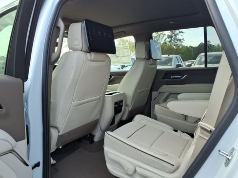 New 2026 GMC Yukon Denali RWD image 24