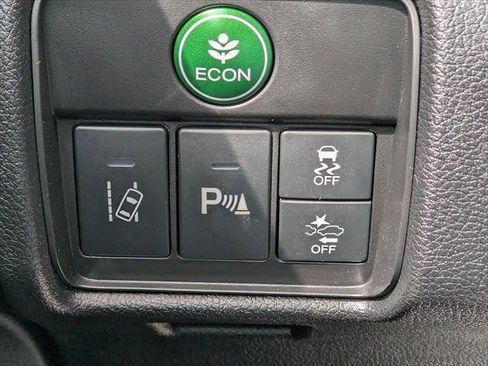 Used 2017 Honda Accord Touring image 19