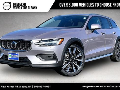 New 2026 Volvo V60 B5 Cross Country Ultra w/ Protection Package Premier AWD/4WD image 1