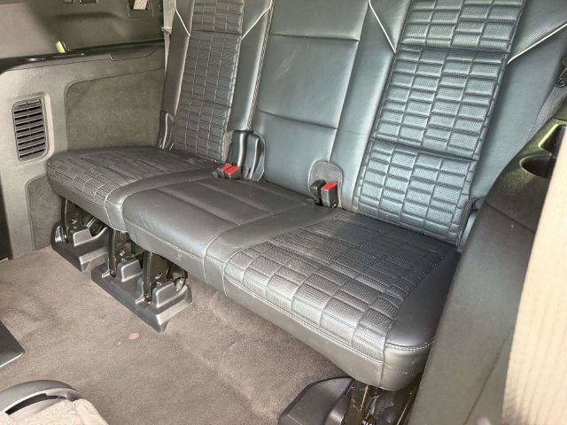 Used 2022 Cadillac Escalade ESV Sport Platinum w/ Heavy-Duty Trailer Package AWD/4WD image 20