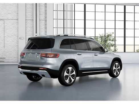 New 2026 Mercedes-Benz GLB 250 4MATIC image 21