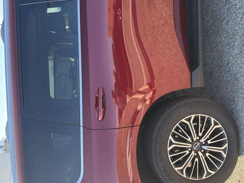 Used 2025 Nissan Armada Platinum image 54