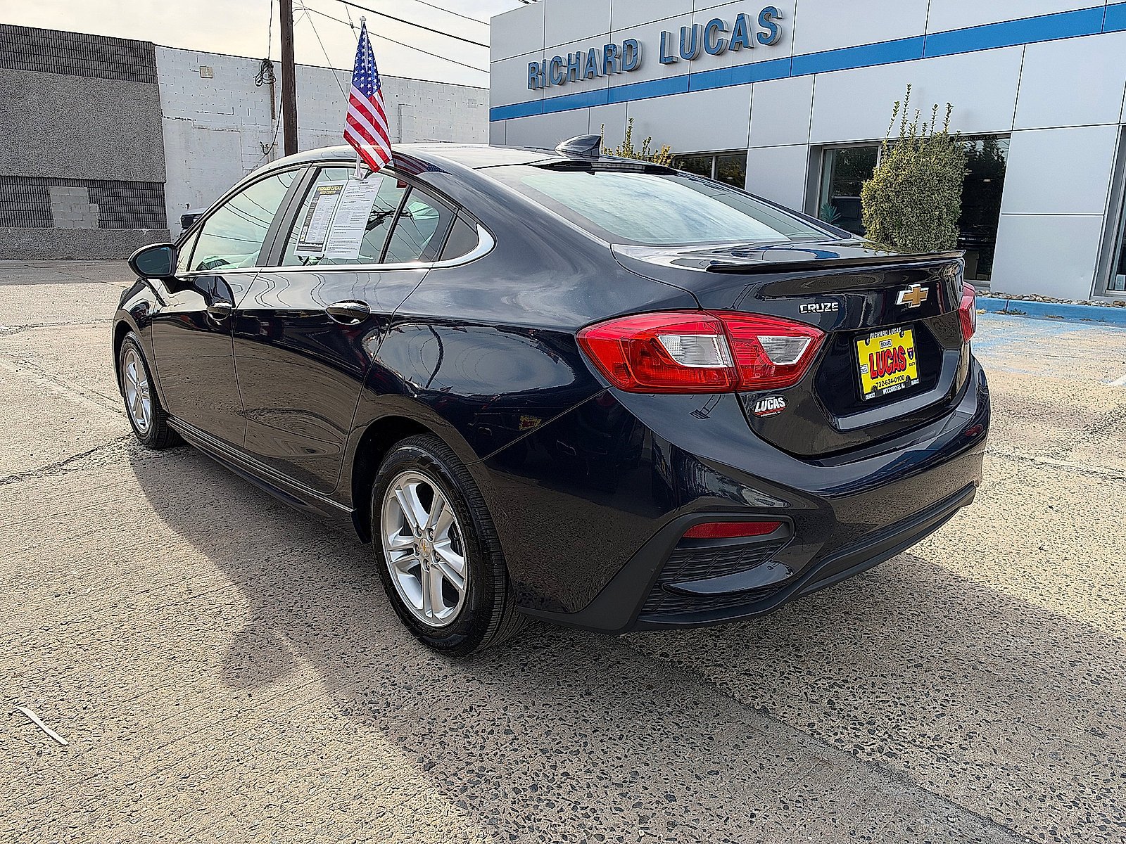 Used 2016 Chevrolet Cruze LT w/ Convenience Package FWD image 7