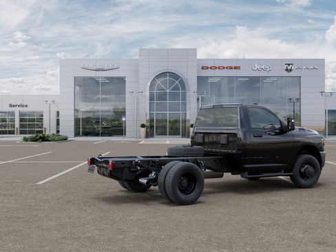 New 2026 RAM 3500 Tradesman AWD/4WD image 20